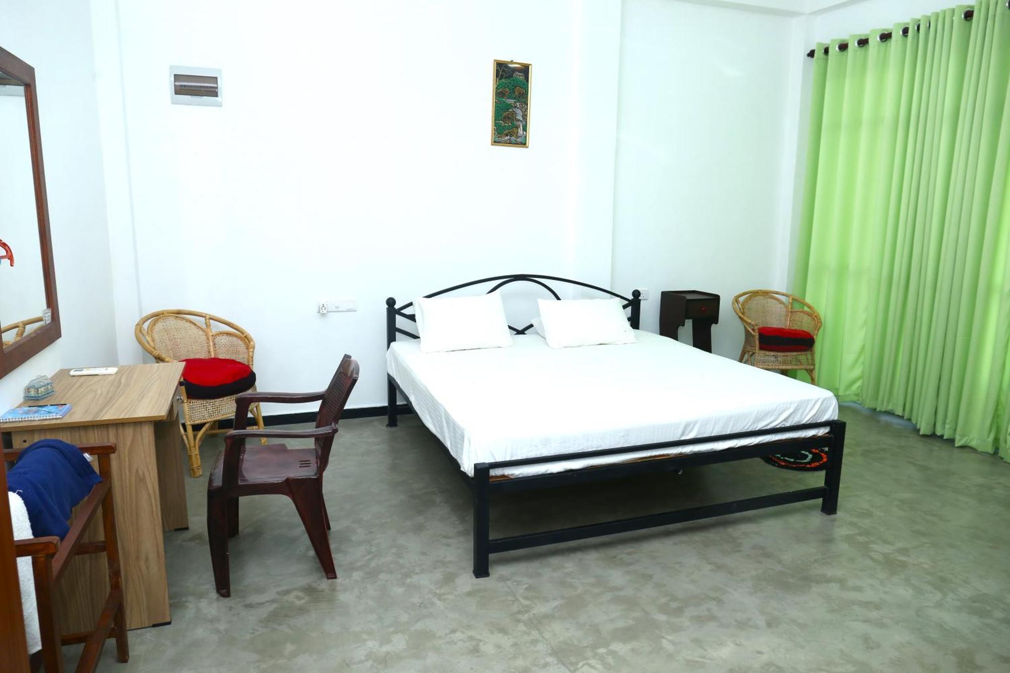 Sandy Palms Guesthouse Hikkaduwa Buitenkant foto