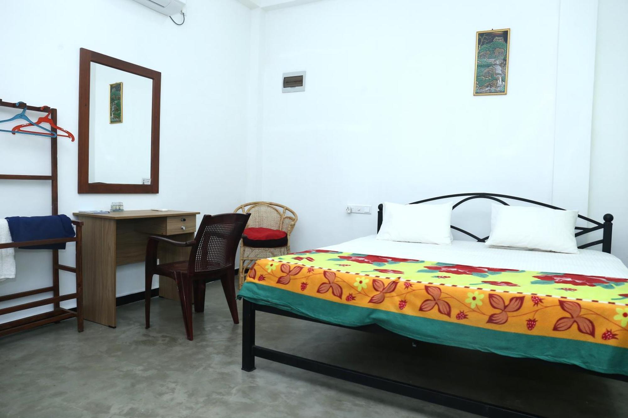 Sandy Palms Guesthouse Hikkaduwa Buitenkant foto